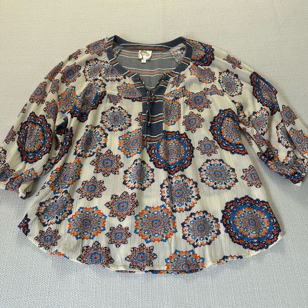 Fig and Flower Popover Blouse Women’s Size Medium